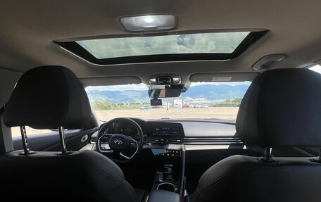 Hyundai Elantra, 2022 год, 2 000 000 рублей, 23 фотография