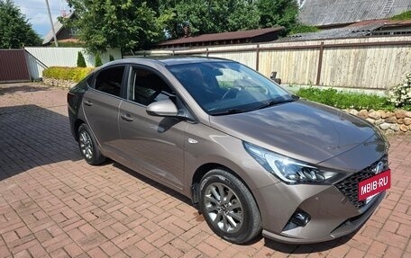 Hyundai Solaris II рестайлинг, 2021 год, 1 390 000 рублей, 3 фотография