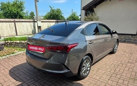 Hyundai Solaris II рестайлинг, 2021 год, 1 390 000 рублей, 5 фотография