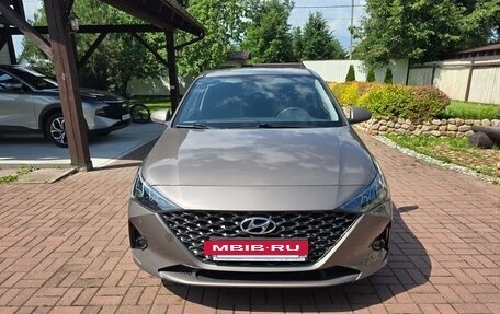 Hyundai Solaris II рестайлинг, 2021 год, 1 390 000 рублей, 2 фотография