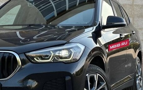 BMW X1, 2022 год, 2 350 000 рублей, 4 фотография