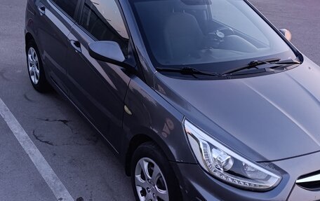 Hyundai Solaris II рестайлинг, 2013 год, 680 000 рублей, 7 фотография
