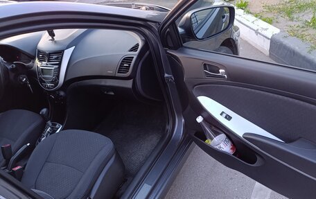Hyundai Solaris II рестайлинг, 2013 год, 680 000 рублей, 8 фотография