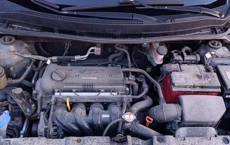 Hyundai Solaris II рестайлинг, 2013 год, 680 000 рублей, 18 фотография
