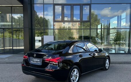 Mercedes-Benz A-Класс, 2019 год, 1 940 000 рублей, 5 фотография