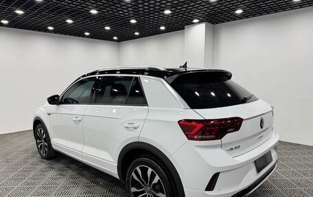 Volkswagen T-Roc I, 2022 год, 1 470 000 рублей, 5 фотография