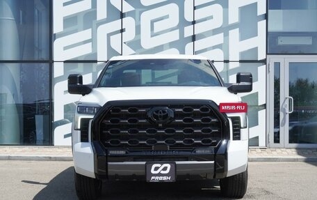 Toyota Tundra, 2022 год, 8 610 000 рублей, 2 фотография