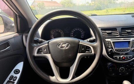 Hyundai Solaris II рестайлинг, 2011 год, 690 000 рублей, 9 фотография
