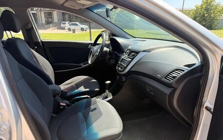 Hyundai Solaris II рестайлинг, 2011 год, 690 000 рублей, 12 фотография