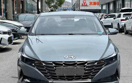 Hyundai Elantra, 2022 год, 1 320 000 рублей, 2 фотография