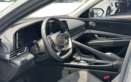 Hyundai Elantra, 2022 год, 1 320 000 рублей, 7 фотография