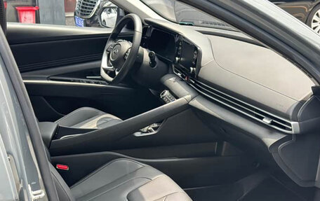 Hyundai Elantra, 2022 год, 1 320 000 рублей, 10 фотография