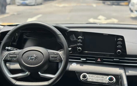 Hyundai Elantra, 2022 год, 1 320 000 рублей, 11 фотография