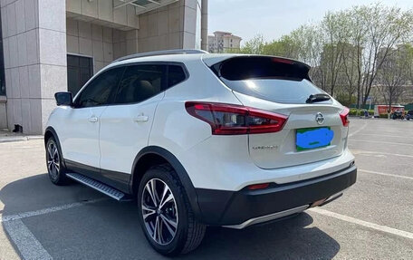 Nissan Qashqai, 2022 год, 1 620 000 рублей, 6 фотография