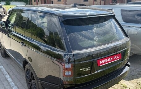 Land Rover Range Rover IV рестайлинг, 2014 год, 4 000 000 рублей, 3 фотография