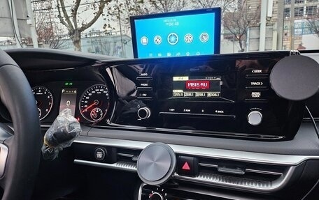 KIA K5, 2023 год, 2 120 000 рублей, 12 фотография