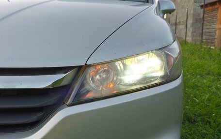 Honda Stream II, 2006 год, 990 000 рублей, 4 фотография