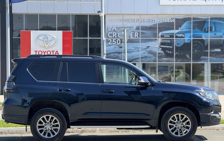 Toyota Land Cruiser Prado 150 рестайлинг 2, 2018 год, 5 250 000 рублей, 5 фотография