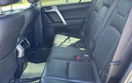 Toyota Land Cruiser Prado 150 рестайлинг 2, 2018 год, 5 250 000 рублей, 15 фотография