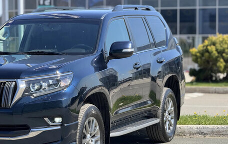 Toyota Land Cruiser Prado 150 рестайлинг 2, 2018 год, 5 250 000 рублей, 23 фотография
