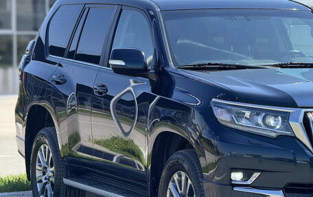 Toyota Land Cruiser Prado 150 рестайлинг 2, 2018 год, 5 250 000 рублей, 22 фотография