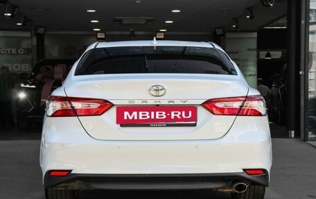 Toyota Camry, 2021 год, 3 100 000 рублей, 6 фотография