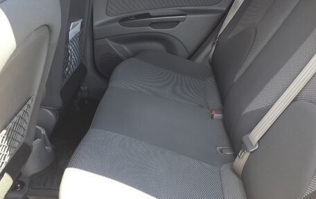 KIA Rio II, 2010 год, 850 000 рублей, 9 фотография