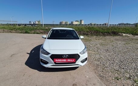 Hyundai Solaris II рестайлинг, 2018 год, 1 400 000 рублей, 4 фотография