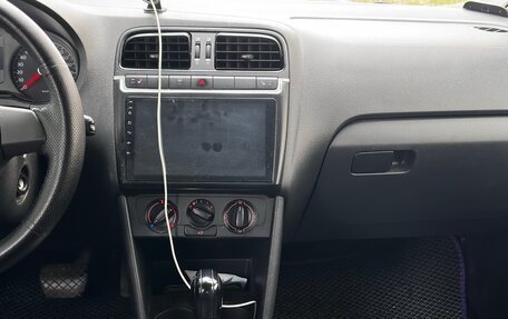 Volkswagen Polo VI (EU Market), 2011 год, 650 000 рублей, 7 фотография
