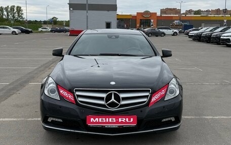 Mercedes-Benz E-Класс, 2010 год, 1 050 000 рублей, 1 фотография