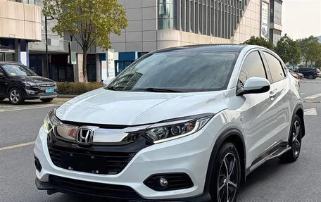 Honda Vezel, 2022 год, 1 450 000 рублей, 1 фотография