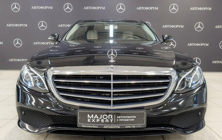 Mercedes-Benz E-Класс, 2019 год, 3 490 000 рублей, 2 фотография