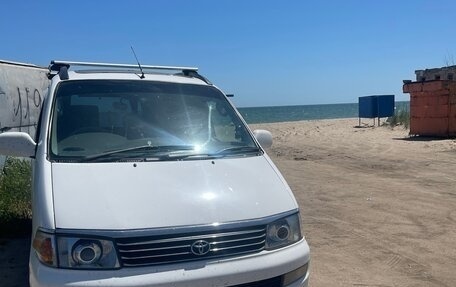 Toyota Regius, 1998 год, 900 000 рублей, 6 фотография