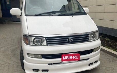 Toyota Regius, 1998 год, 900 000 рублей, 25 фотография