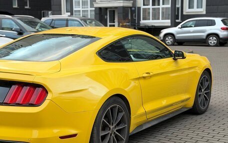 Ford Mustang VI рестайлинг, 2017 год, 2 657 000 рублей, 5 фотография