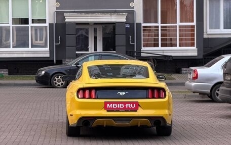 Ford Mustang VI рестайлинг, 2017 год, 2 657 000 рублей, 2 фотография