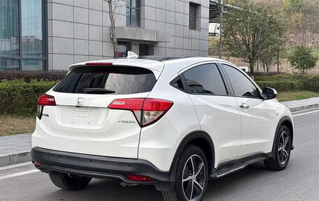 Honda Vezel, 2022 год, 1 450 000 рублей, 6 фотография