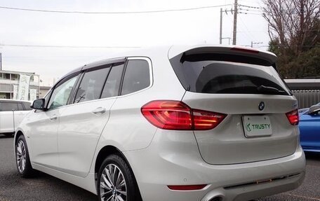 BMW 2 серия Grand Tourer F46 рестайлинг, 2018 год, 850 000 рублей, 4 фотография