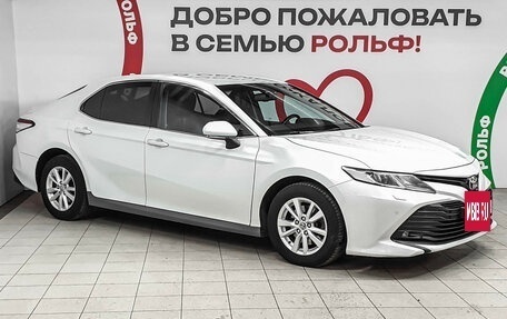 Toyota Camry, 2020 год, 1 740 000 рублей, 3 фотография