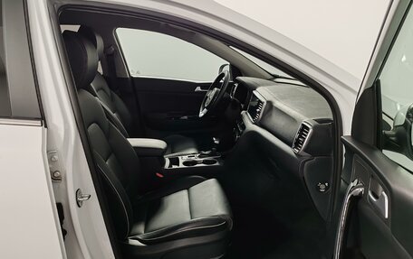 KIA Sportage IV рестайлинг, 2021 год, 2 499 000 рублей, 21 фотография