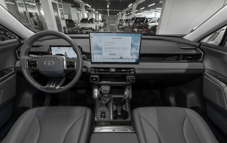 Toyota RAV4, 2026 год, 4 200 000 рублей, 8 фотография