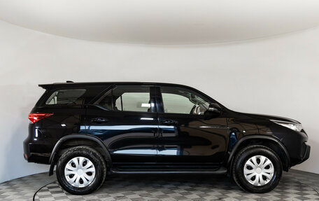 Toyota Fortuner II, 2019 год, 3 299 000 рублей, 4 фотография