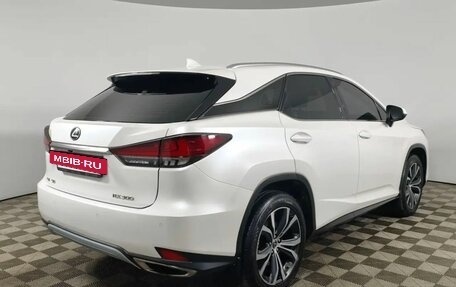Lexus RX IV рестайлинг, 2021 год, 4 650 000 рублей, 5 фотография