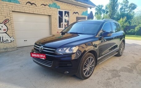 Volkswagen Touareg III, 2013 год, 2 250 000 рублей, 2 фотография