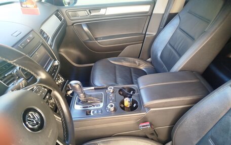 Volkswagen Touareg III, 2013 год, 2 250 000 рублей, 17 фотография