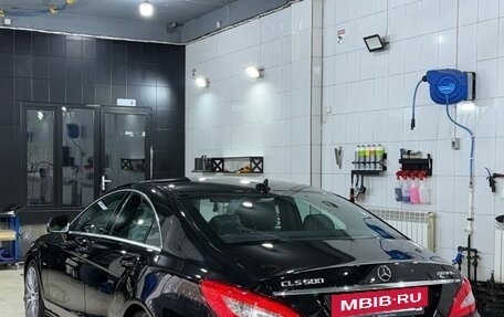 Mercedes-Benz CLS, 2011 год, 2 400 000 рублей, 4 фотография