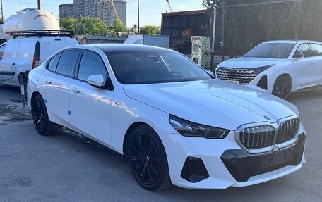BMW 5 серия, 2023 год, 6 600 000 рублей, 2 фотография