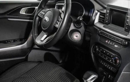KIA cee'd III, 2019 год, 1 450 000 рублей, 16 фотография