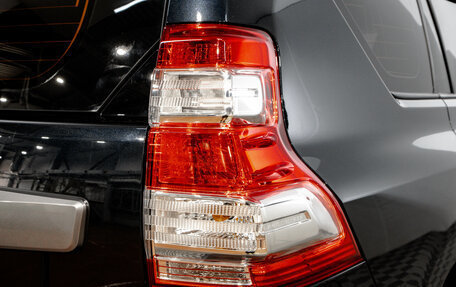 Toyota Land Cruiser Prado 150 рестайлинг 2, 2016 год, 3 799 000 рублей, 9 фотография