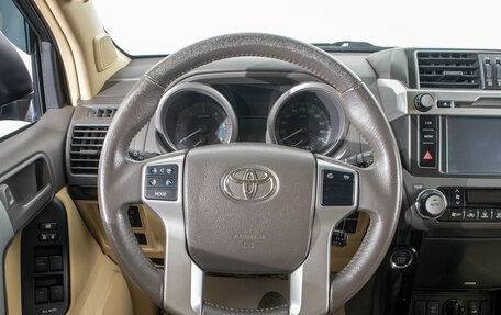 Toyota Land Cruiser Prado 150 рестайлинг 2, 2016 год, 3 799 000 рублей, 15 фотография